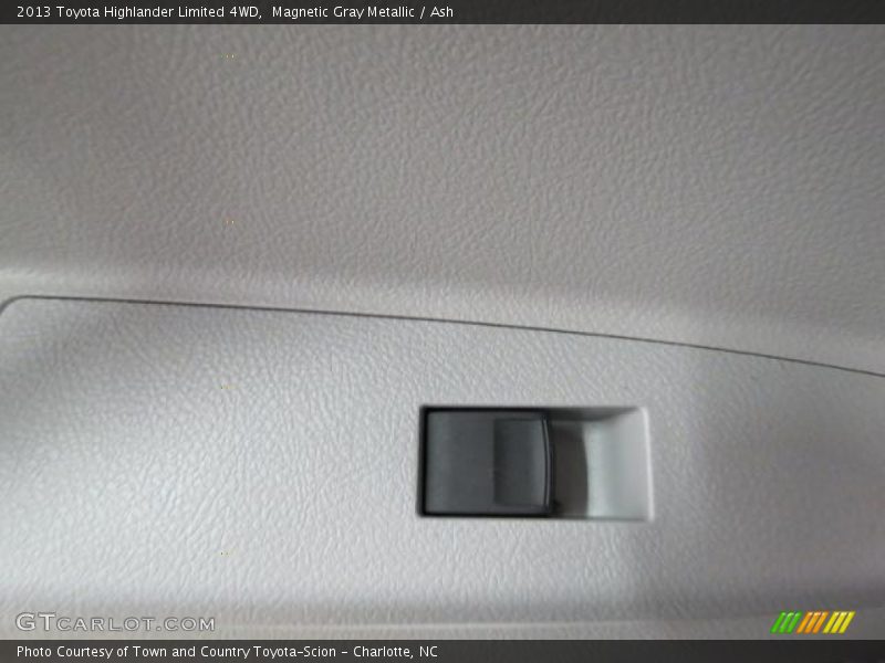 Magnetic Gray Metallic / Ash 2013 Toyota Highlander Limited 4WD