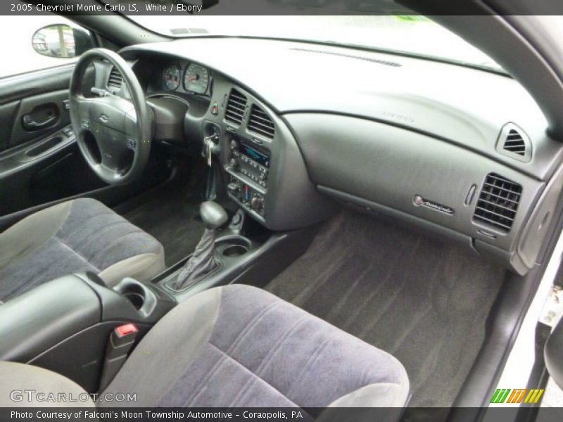 Dashboard of 2005 Monte Carlo LS