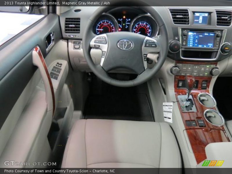 Magnetic Gray Metallic / Ash 2013 Toyota Highlander Limited