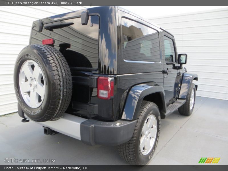 Black / Black 2011 Jeep Wrangler Sahara 4x4