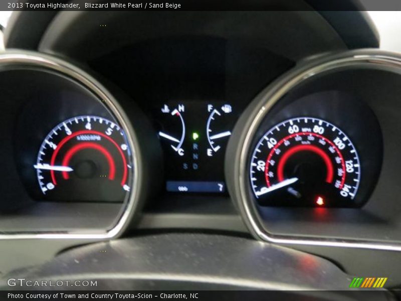 Blizzard White Pearl / Sand Beige 2013 Toyota Highlander