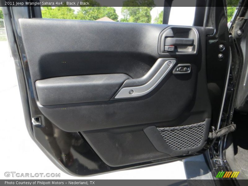 Black / Black 2011 Jeep Wrangler Sahara 4x4