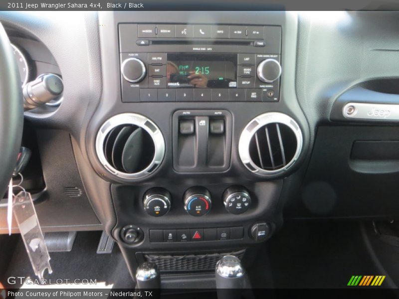 Black / Black 2011 Jeep Wrangler Sahara 4x4