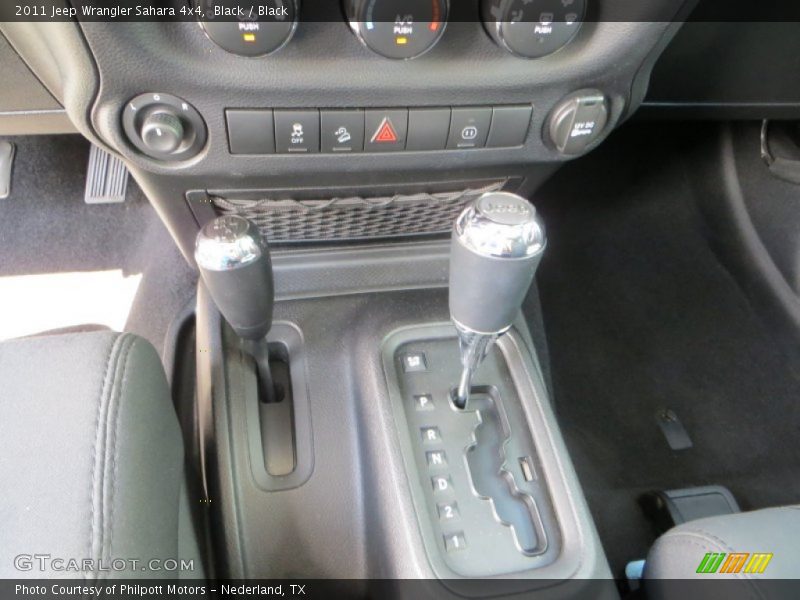Black / Black 2011 Jeep Wrangler Sahara 4x4