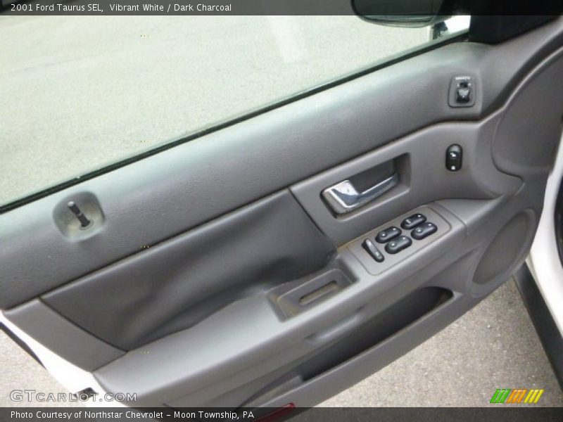 Vibrant White / Dark Charcoal 2001 Ford Taurus SEL