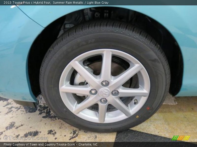 Summer Rain Metallic / Light Blue Gray 2013 Toyota Prius c Hybrid Four