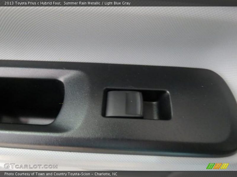 Summer Rain Metallic / Light Blue Gray 2013 Toyota Prius c Hybrid Four