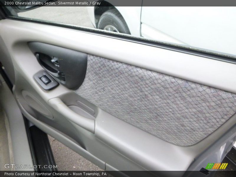 Silvermist Metallic / Gray 2000 Chevrolet Malibu Sedan