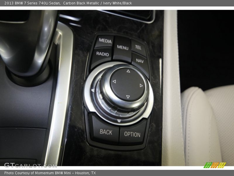 Controls of 2013 7 Series 740Li Sedan