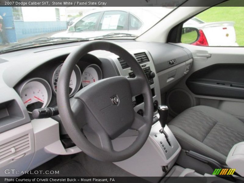 Dashboard of 2007 Caliber SXT