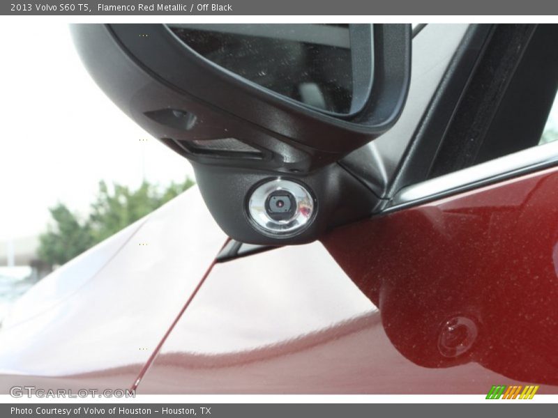 Flamenco Red Metallic / Off Black 2013 Volvo S60 T5