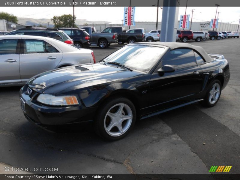 Black / Medium Parchment 2000 Ford Mustang GT Convertible