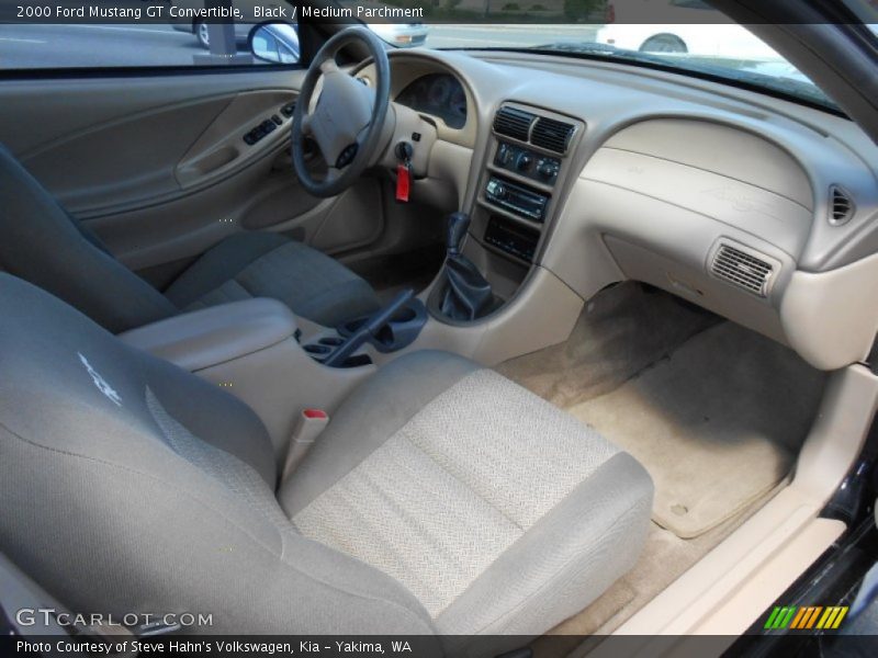 Dashboard of 2000 Mustang GT Convertible