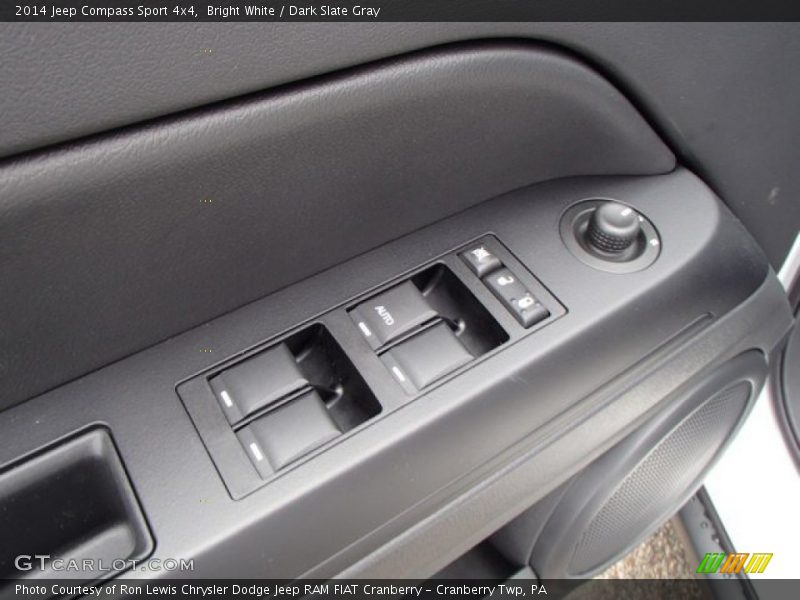 Bright White / Dark Slate Gray 2014 Jeep Compass Sport 4x4