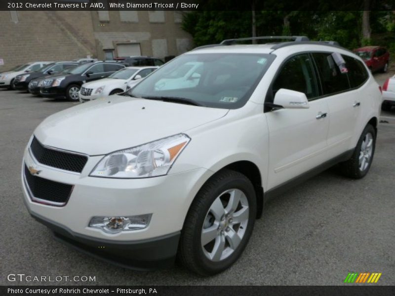 Front 3/4 View of 2012 Traverse LT AWD