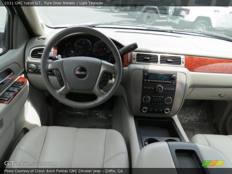 Pure Silver Metallic / Light Titanium 2011 GMC Yukon SLT