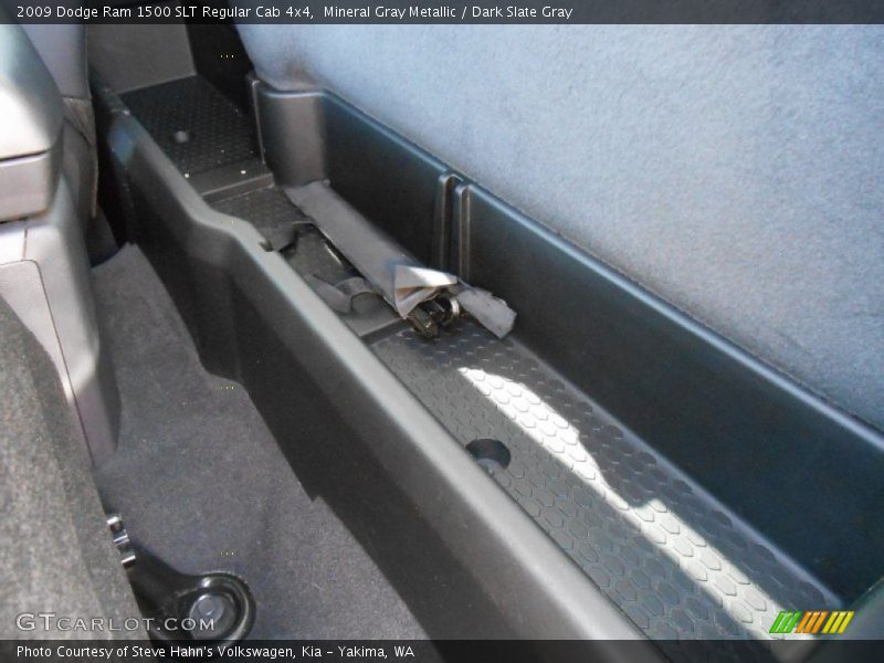 Mineral Gray Metallic / Dark Slate Gray 2009 Dodge Ram 1500 SLT Regular Cab 4x4