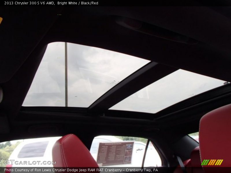 Sunroof of 2013 300 S V6 AWD