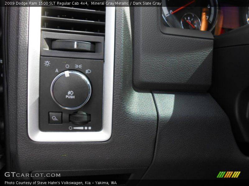 Mineral Gray Metallic / Dark Slate Gray 2009 Dodge Ram 1500 SLT Regular Cab 4x4