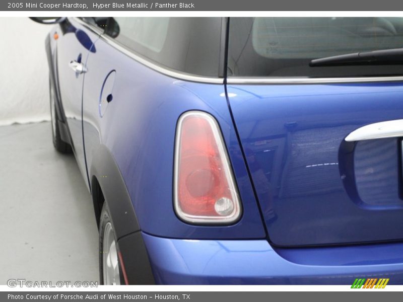 Hyper Blue Metallic / Panther Black 2005 Mini Cooper Hardtop