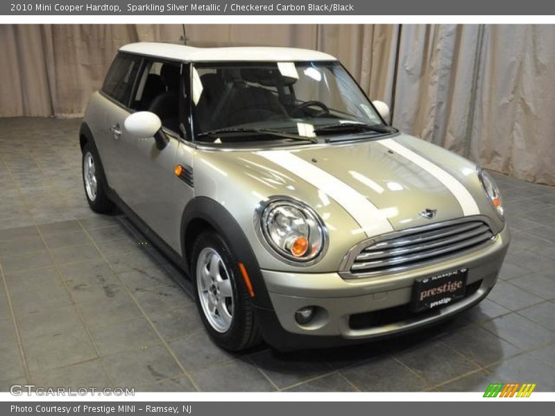 Sparkling Silver Metallic / Checkered Carbon Black/Black 2010 Mini Cooper Hardtop