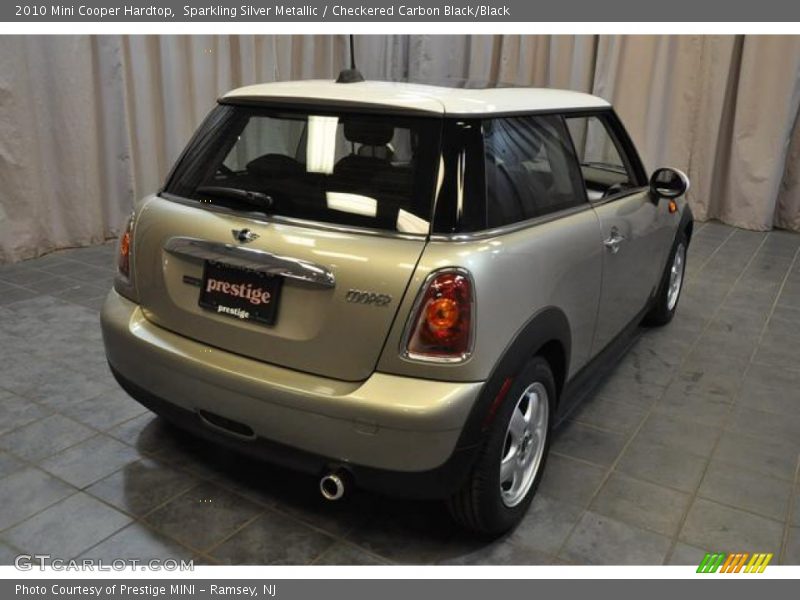 Sparkling Silver Metallic / Checkered Carbon Black/Black 2010 Mini Cooper Hardtop