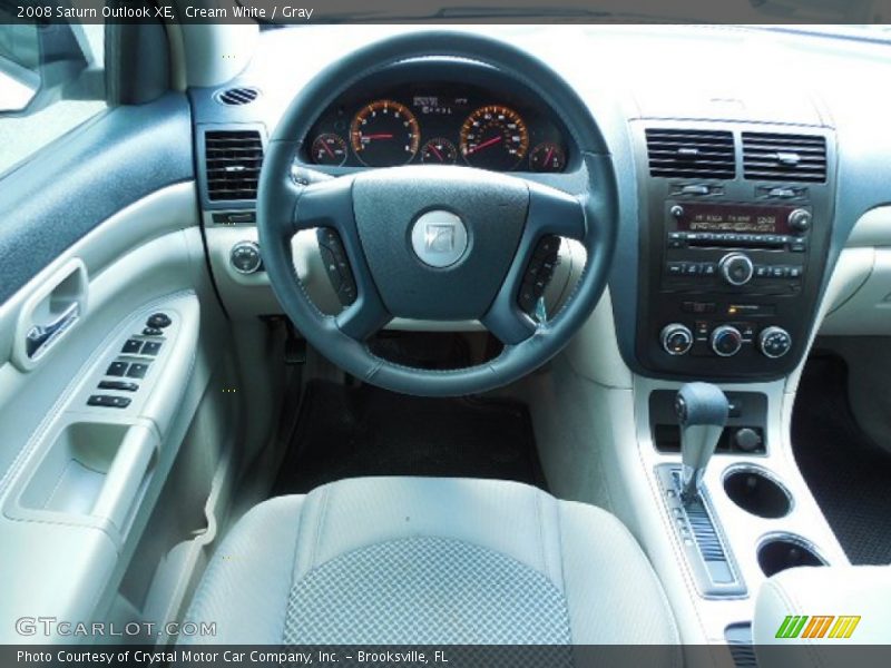 Cream White / Gray 2008 Saturn Outlook XE