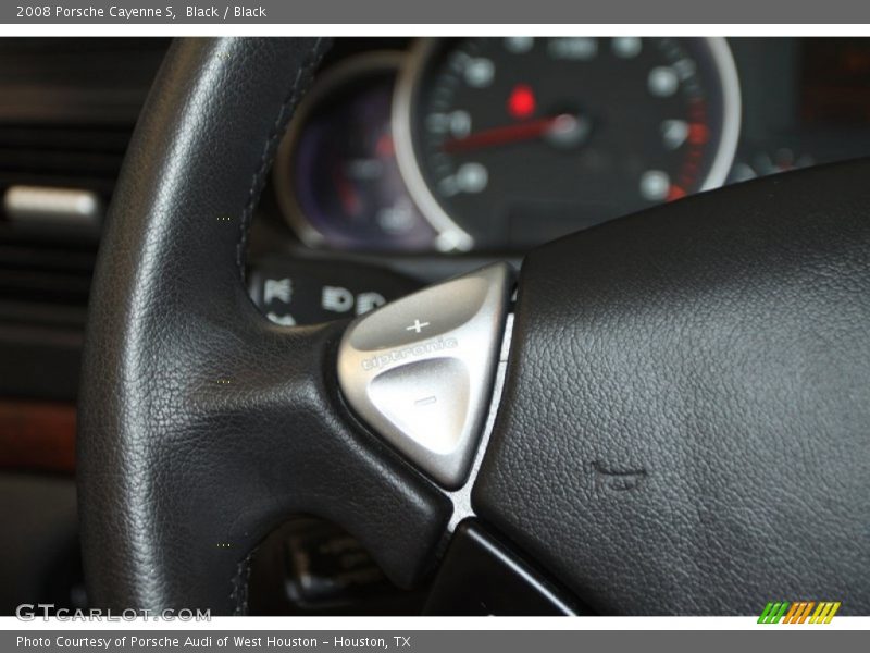 Controls of 2008 Cayenne S