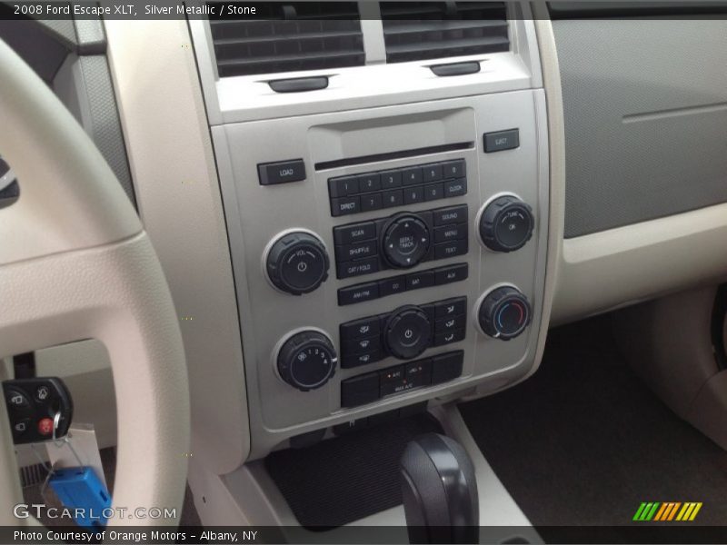 Silver Metallic / Stone 2008 Ford Escape XLT