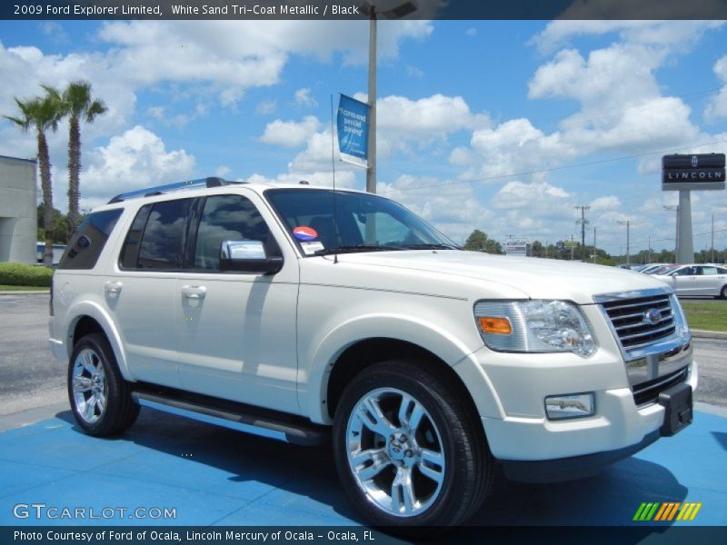 Front 3/4 View of 2009 Explorer Limited