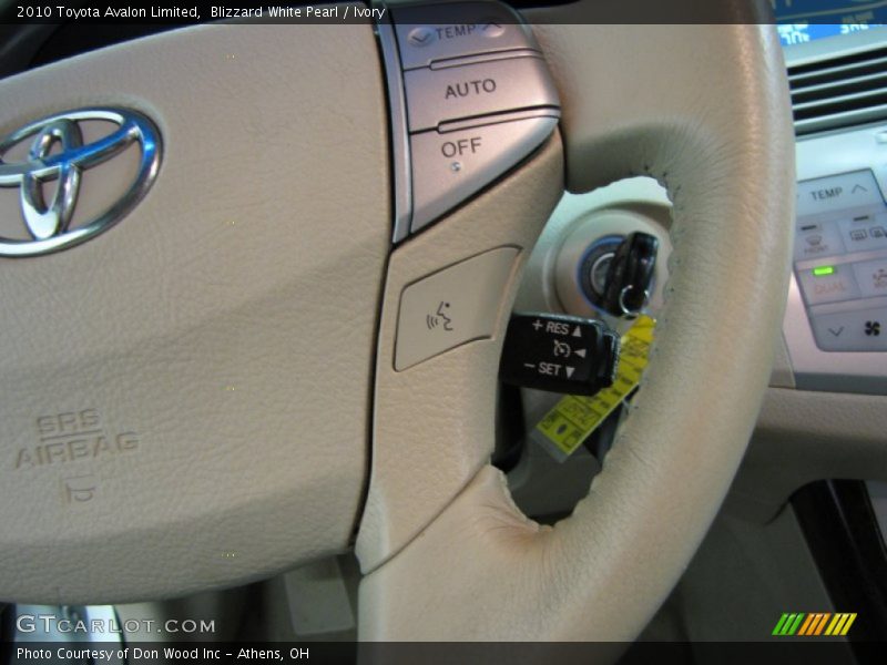 Blizzard White Pearl / Ivory 2010 Toyota Avalon Limited