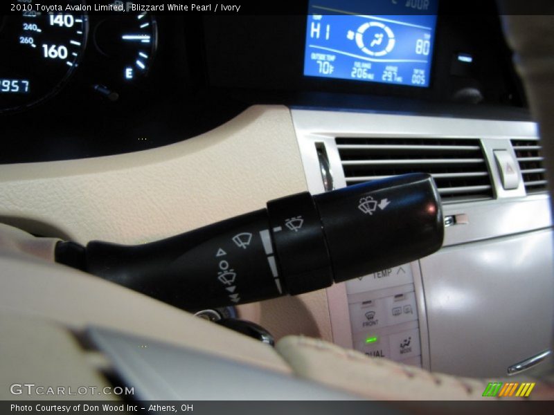 Blizzard White Pearl / Ivory 2010 Toyota Avalon Limited