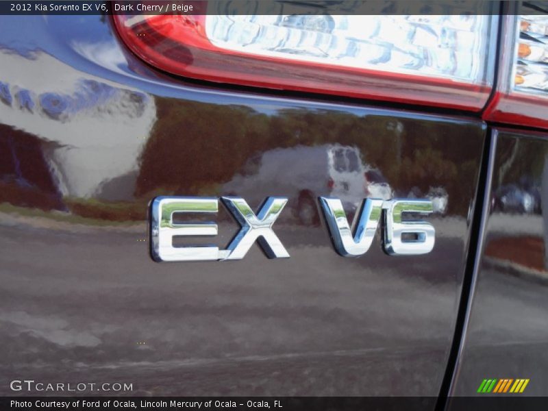 Dark Cherry / Beige 2012 Kia Sorento EX V6