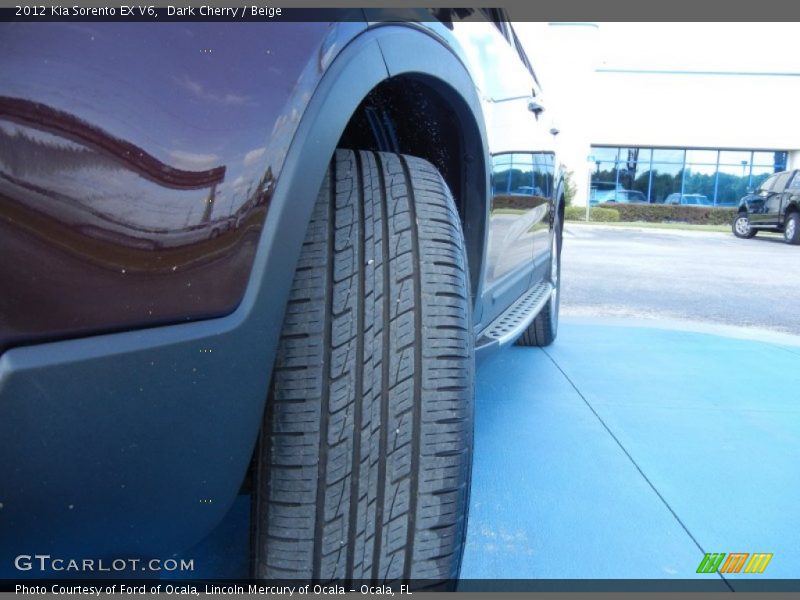 Dark Cherry / Beige 2012 Kia Sorento EX V6