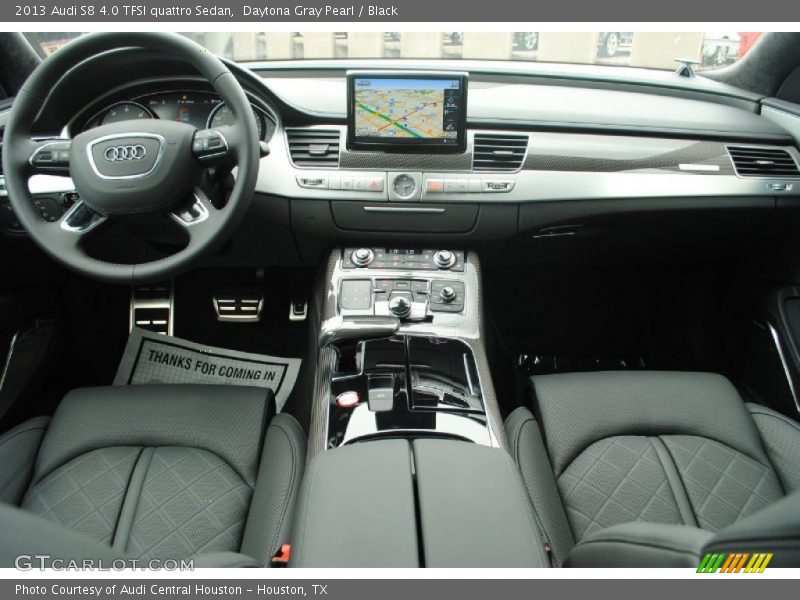 Dashboard of 2013 S8 4.0 TFSI quattro Sedan