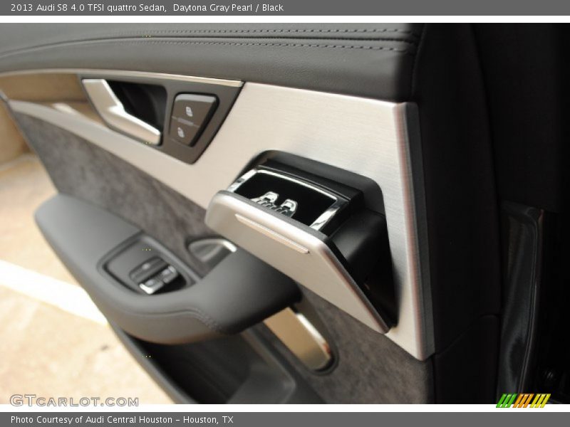 Daytona Gray Pearl / Black 2013 Audi S8 4.0 TFSI quattro Sedan