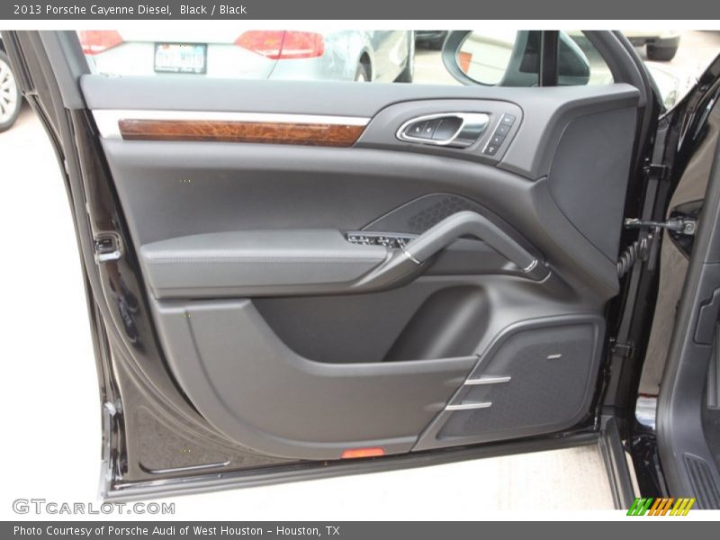 Door Panel of 2013 Cayenne Diesel