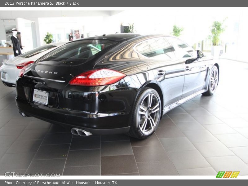 Black / Black 2013 Porsche Panamera S