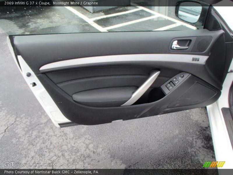 Moonlight White / Graphite 2009 Infiniti G 37 x Coupe