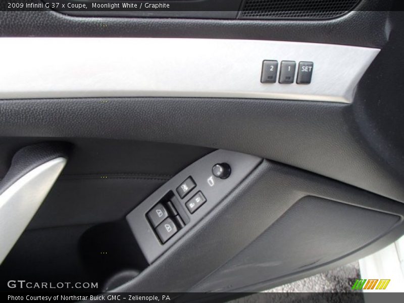 Moonlight White / Graphite 2009 Infiniti G 37 x Coupe