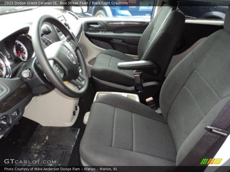 Blue Streak Pearl / Black/Light Graystone 2013 Dodge Grand Caravan SE