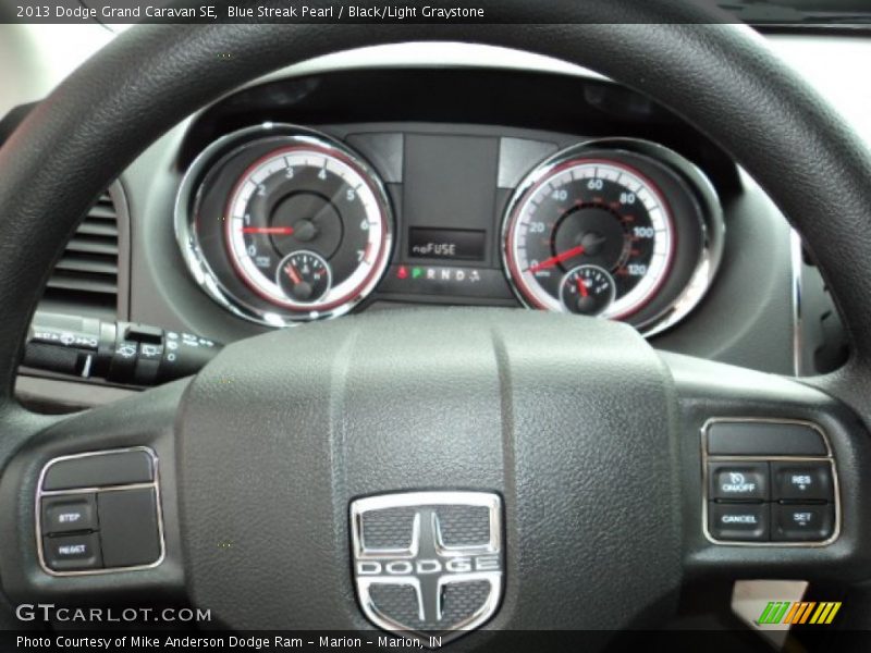 Blue Streak Pearl / Black/Light Graystone 2013 Dodge Grand Caravan SE