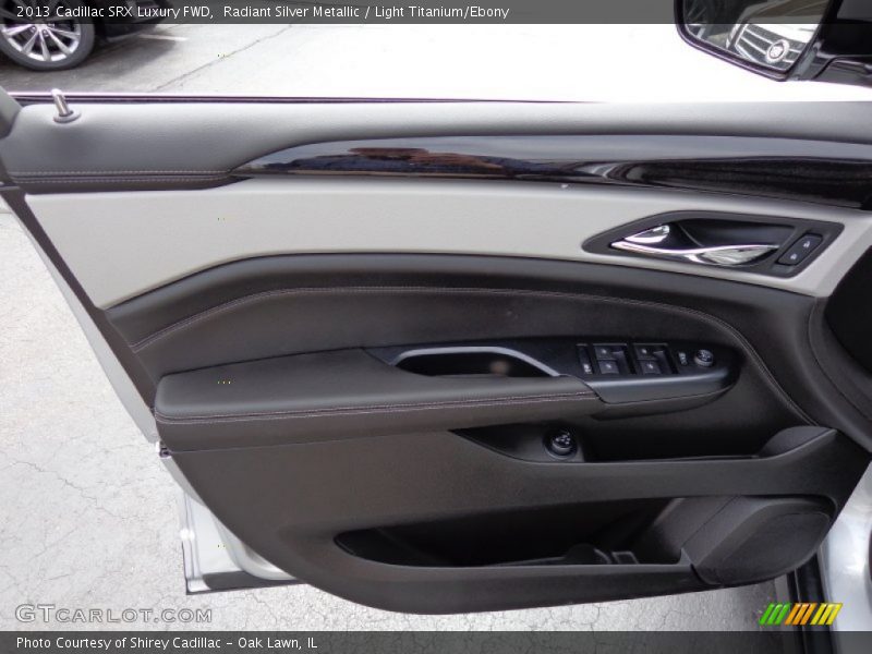 Radiant Silver Metallic / Light Titanium/Ebony 2013 Cadillac SRX Luxury FWD
