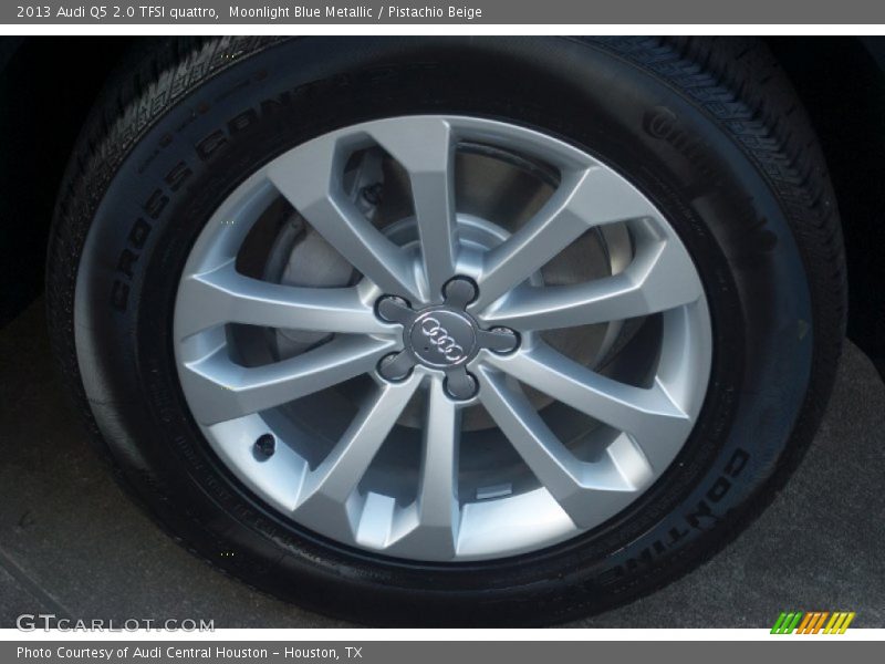 Moonlight Blue Metallic / Pistachio Beige 2013 Audi Q5 2.0 TFSI quattro