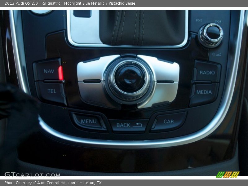 Moonlight Blue Metallic / Pistachio Beige 2013 Audi Q5 2.0 TFSI quattro
