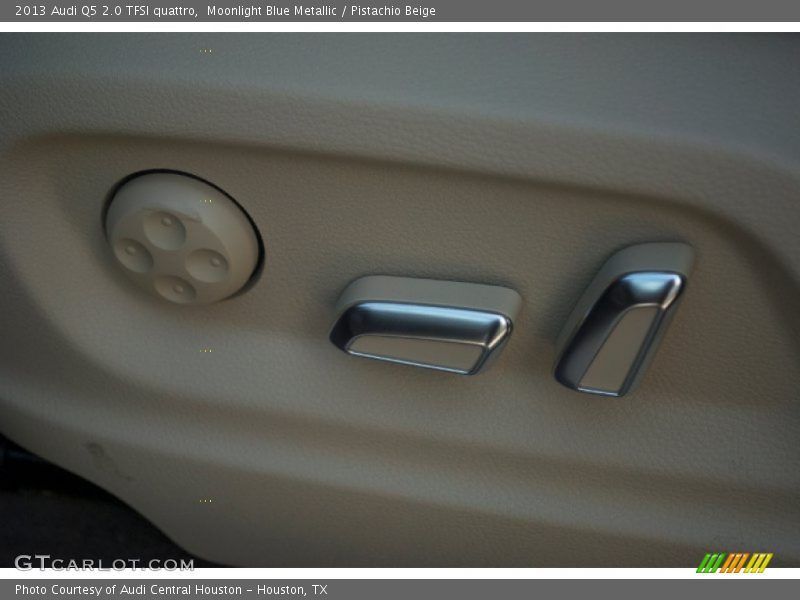 Moonlight Blue Metallic / Pistachio Beige 2013 Audi Q5 2.0 TFSI quattro