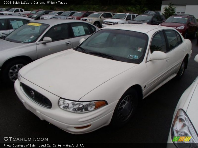 Front 3/4 View of 2003 LeSabre Custom