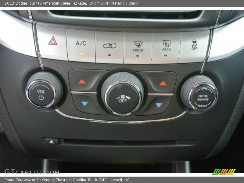 Bright Silver Metallic / Black 2013 Dodge Journey American Value Package