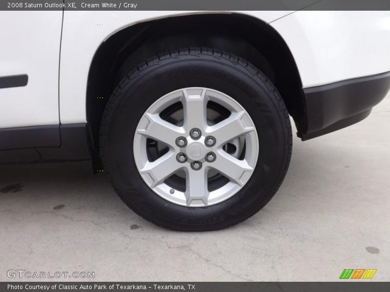 Cream White / Gray 2008 Saturn Outlook XE
