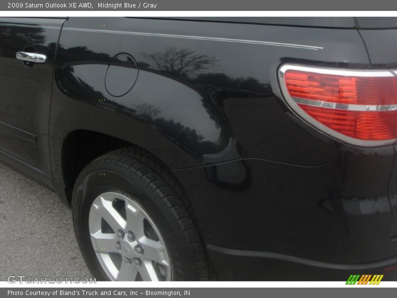 Midnight Blue / Gray 2009 Saturn Outlook XE AWD